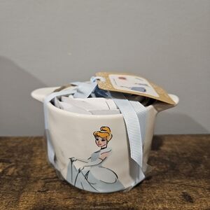Rae Dunn Cinderella Measuring Cups